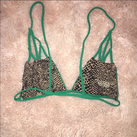 Acacia Santorini Top - Picture 2 of 3